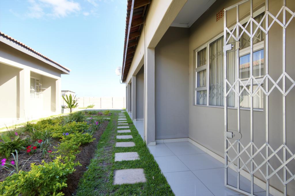 Minilitha Lodge Richards Bay Exteriör bild
